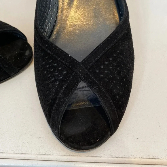Stuart Weitzman black suede peep toe size 10M - Picture 2 of 13